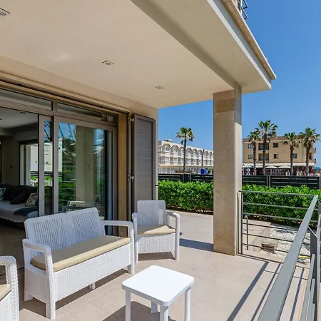 Yourhouse Juan, Modern House At The In Mallorca North