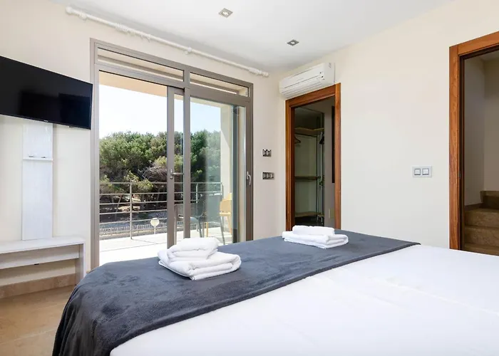 Yourhouse Juan, Modern House At The In Mallorca North Can Picafort (Mallorca)