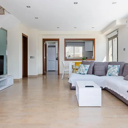 Dom wakacyjny Yourhouse Juan, Modern House At The In Mallorca North *