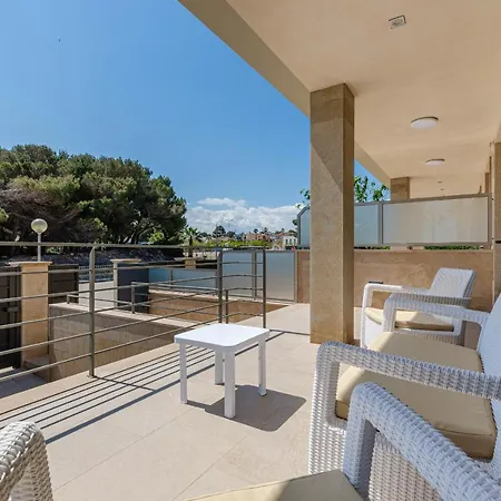 Yourhouse Juan, Modern House At The In Mallorca North Dom wakacyjny