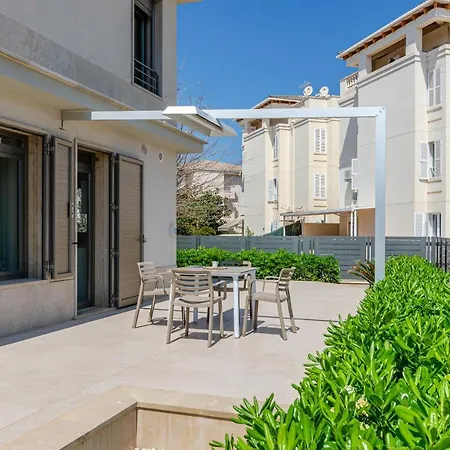 Yourhouse Juan, Modern House At The In Mallorca North Dom wakacyjny *