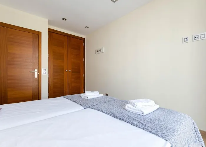 Dom wakacyjny Yourhouse Juan, Modern House At The In Mallorca North