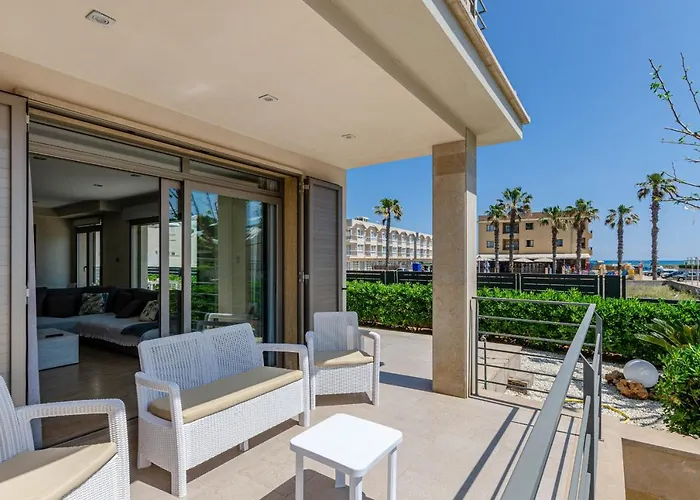 Yourhouse Juan, Modern House At The In Mallorca North