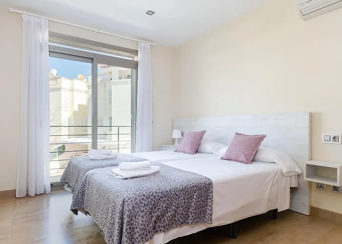 Nyaraló Yourhouse Juan, Modern House At The In Mallorca North