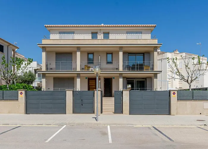 Nyaraló Yourhouse Juan, Modern House At The In Mallorca North