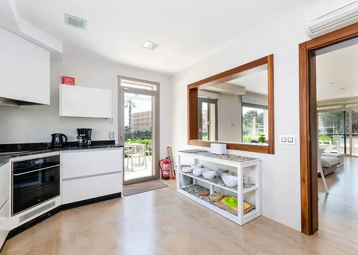 Yourhouse Juan, Modern House At The In Mallorca North