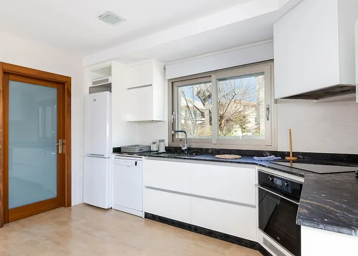 Дом отдыха Yourhouse Juan, Modern House At The In Mallorca North